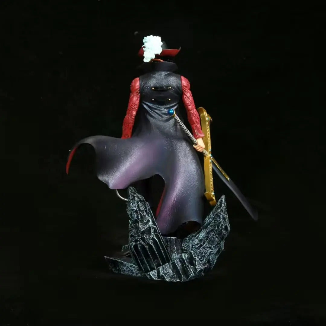 Action figure Mihawk 28cm – One Piece